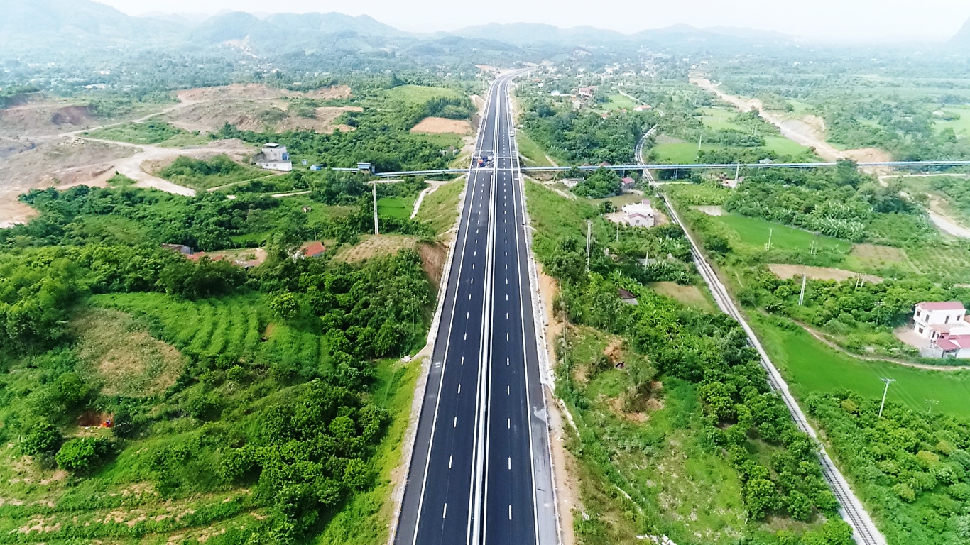 Dự án cao tốc Khánh Hòa - Buôn Ma Thuột: Xây dựng hoàn thiện một lần