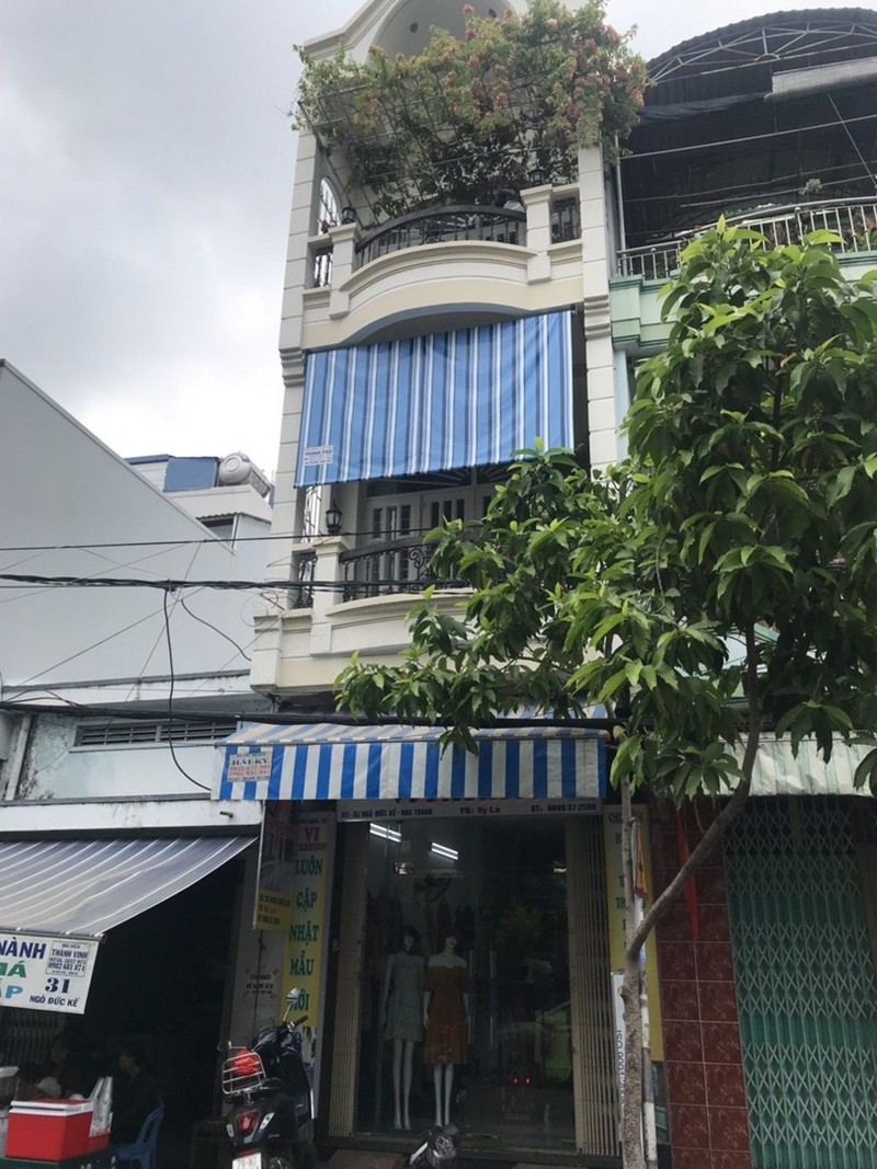 Cần bán ngôi nhà mặt tiền tại đường Ngô Đức Kế,Nha Trang- Lh: 0905.211.411
