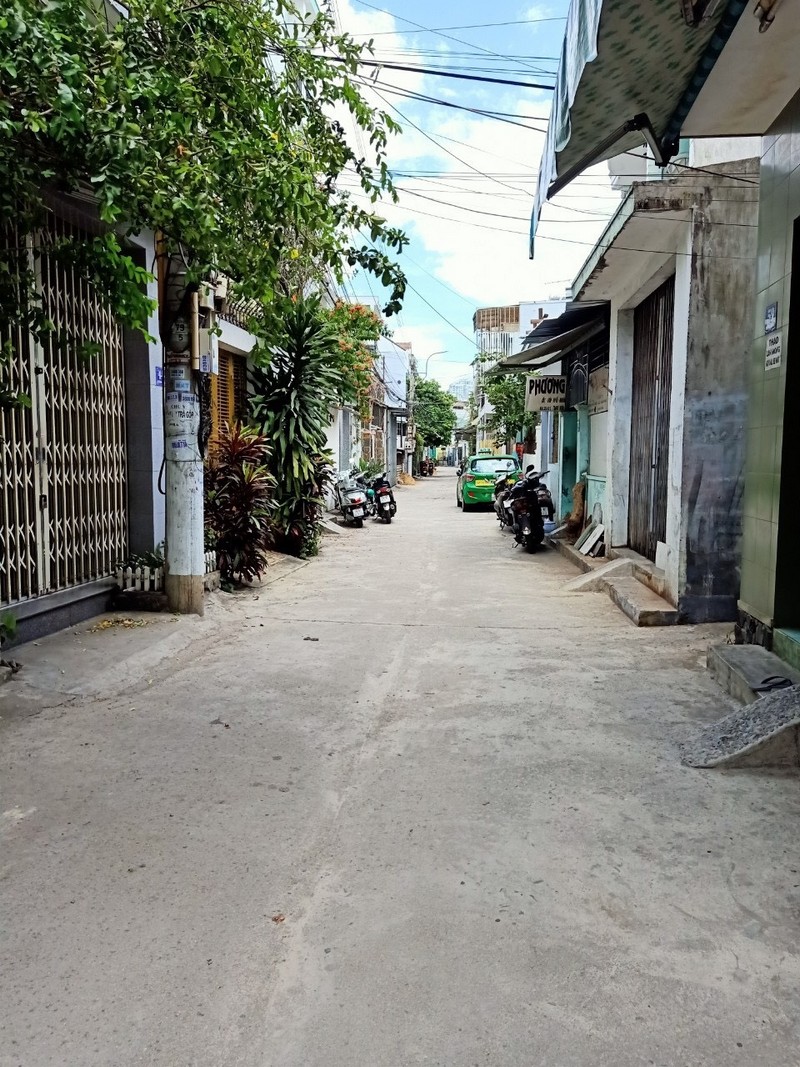 Bán nhà hẻm 5m Trung tâm Nha Trang, đường 1A, Máy nước, Phước Tân, Nha Trang